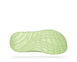Hoka One One Hoka ORA Recovery Slide Slippers Groen Unisex -Sportschoenenwinkel hoka ora recovery slide 1134527 bryw 004